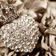 Illustration for article titled Need to Have More Jewelry? Consider Acquiring Quite a Few Onlineem/em